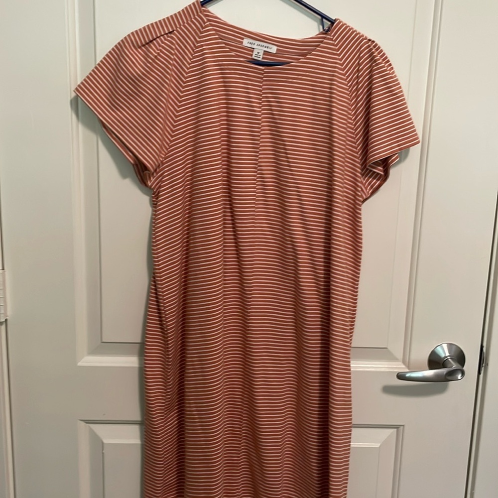 Women’s - t-shirt dress - Free Assembly- Medium